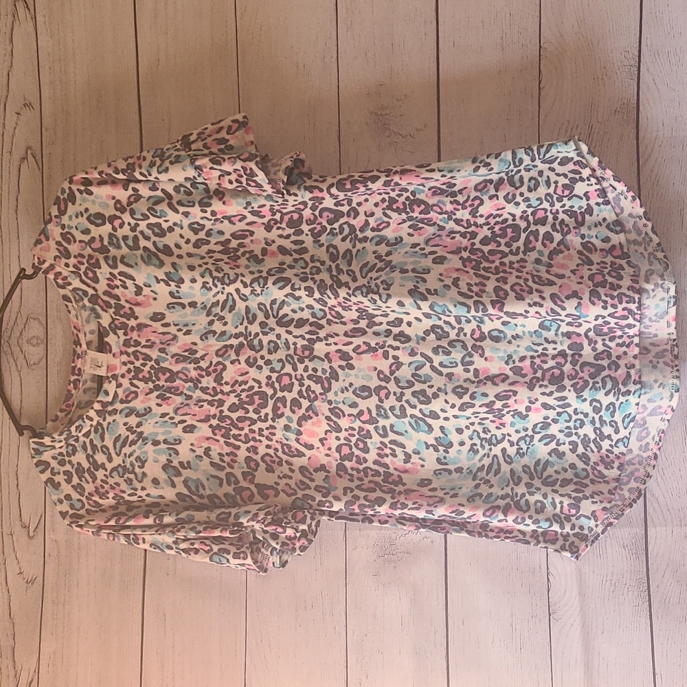 Leopard print top